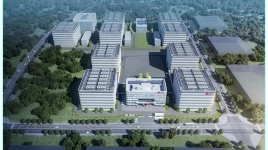 中国联通粤港澳大湾区枢纽（韶关）数据中心项目。此图来自格力中央空调官微	。